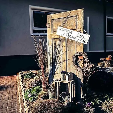 Frühstückspension J. Baumann 3*